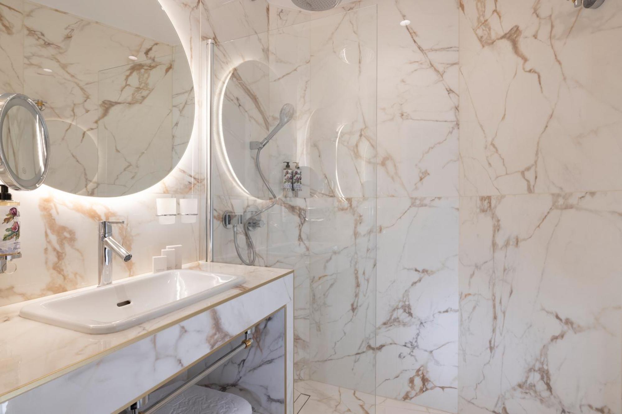 Hotel Kleber Paris & Spa Екстер'єр фото